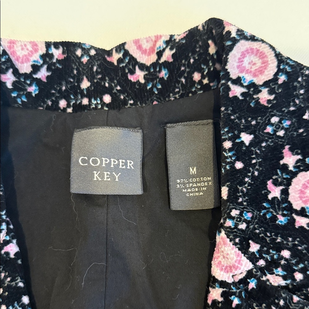 Copper Key Floral Blazer - Picture 2 of 6